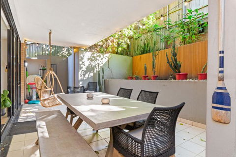 Fab Bondi 2-Bed With Courtyard & Alfresco Dining - Airlie Beach Holiday 1