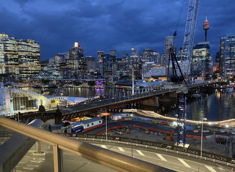 Fabulous Location Darling Harbour - Airlie Beach Holiday 1