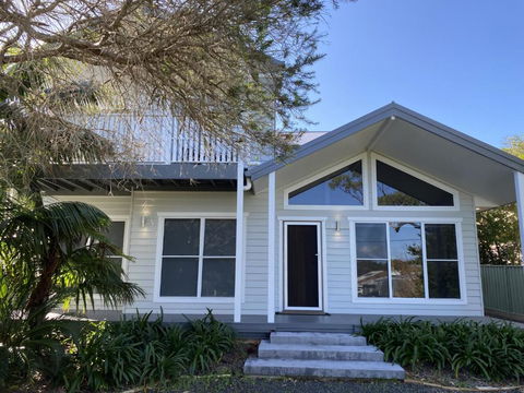 FAIR11W - Fairlight House - Airlie Beach Holiday 0