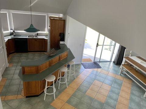 FAIR11W - Fairlight House - Airlie Beach Holiday 2