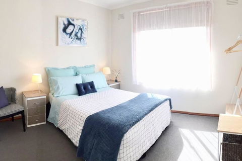 FERNLY BFast, WiFi Nflx AC Walk2Pizza Liquor Deli, - Airlie Beach Holiday 0