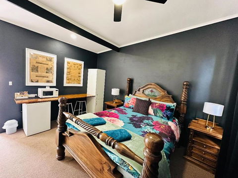 Flinders Ranges Motel - The Mill - Airlie Beach Holiday 0