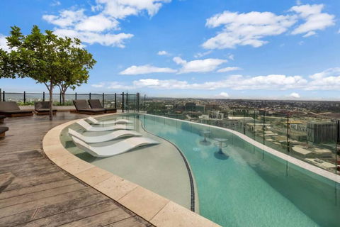 FV Peppers 2BR 2BA W Parking, Shared Spa, Gym, Pool - Airlie Beach Holiday 0