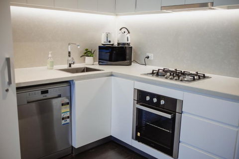 FV Brisbane Apartments Fortitude Valley - Airlie Beach Holiday 3