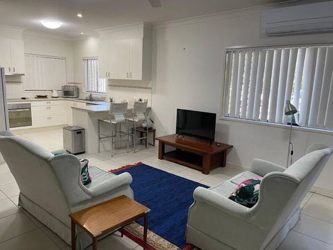 Georgina Townhouse - Airlie Beach Holiday 1