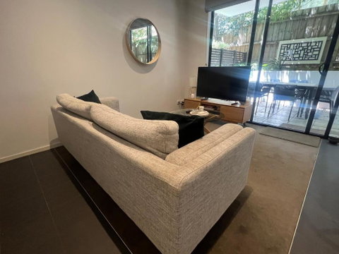 Glen Iris Gem - Modern Apartment With Car Park - Airlie Beach Holiday 2