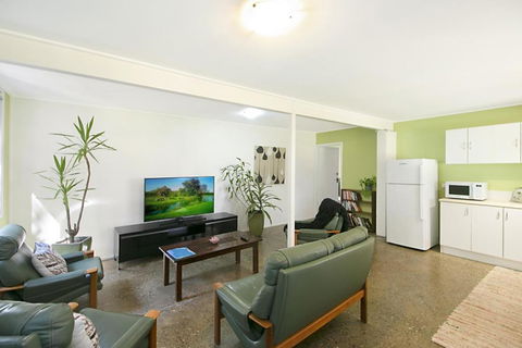 HideAway - Tweed Coast Holidays - Airlie Beach Holiday 1