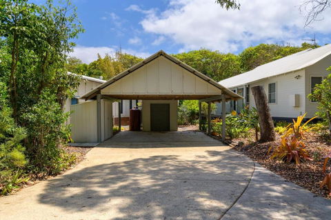Ibis 15 - Airlie Beach Holiday 2