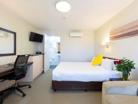 Ibis Styles Canberra Tall Trees - Airlie Beach Holiday 0