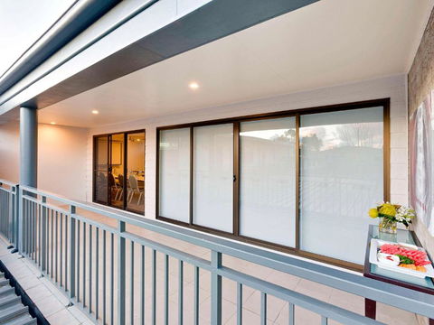 Ibis Styles Canberra Tall Trees - Airlie Beach Holiday 1