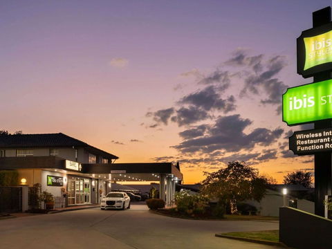 Ibis Styles Orange - Airlie Beach Holiday 3