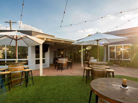Ibis Styles Orange - Airlie Beach Holiday 2