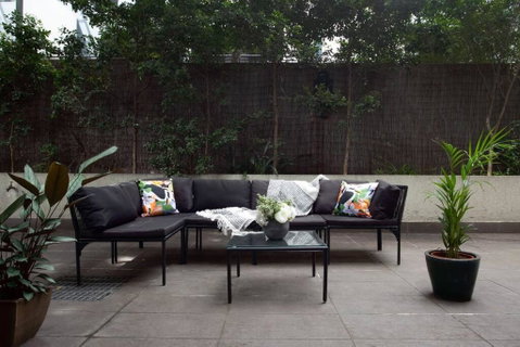 Huge 3 Bed Camperdown Garden Apt W Parking Aircon - Airlie Beach Holiday 1