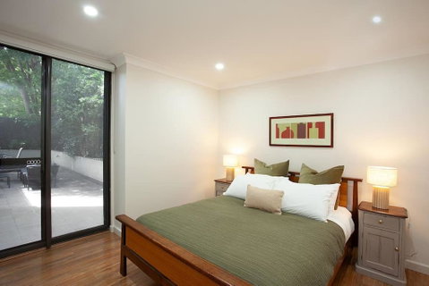 Huge 3 Bed Camperdown Garden Apt W Parking Aircon - Airlie Beach Holiday 2