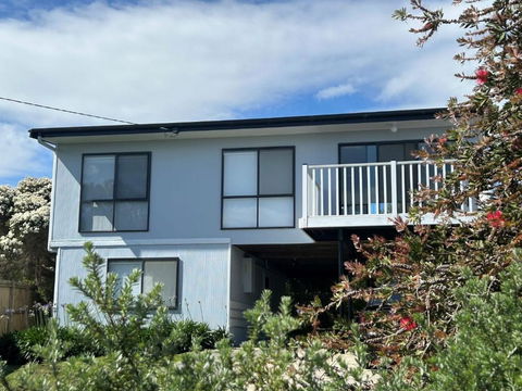 Iconic Beach House On Bruce - Airlie Beach Holiday 0