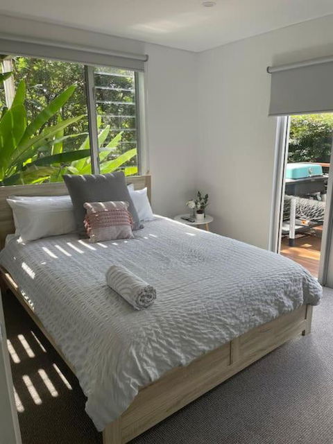 IMPORTANT MESSAGE This Property Is Not Currently Available For Holiday Letting - Airlie Beach Holiday 3