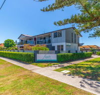 Adrift Apartments - Airlie Beach Holiday