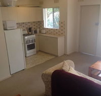 Affordable comfortable Inglewood apartmentPool - Airlie Beach Holiday