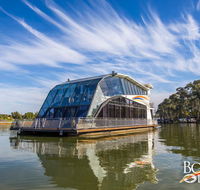 All Seasons Houseboats - Airlie Beach Holiday