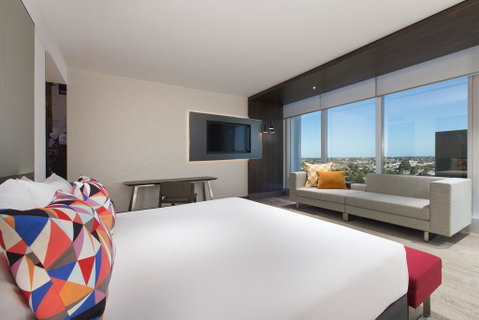 Aloft Perth - Airlie Beach Holiday 3