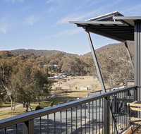 Alpine Lake Retreat - Airlie Beach Holiday