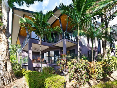 Anchorage - Airlie Beach Holiday 1