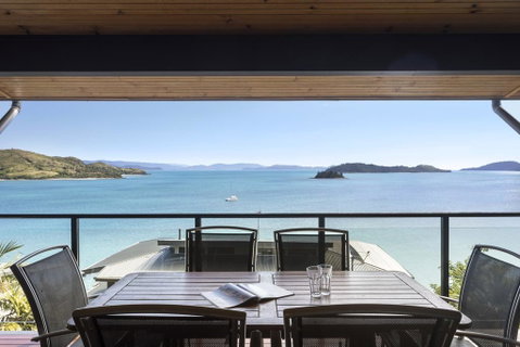 Apartment 27 Shorelines On Hamilton Island - Airlie Beach Holiday 0