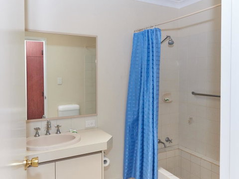 API Preston Beach Front Apartments - Airlie Beach Holiday 3