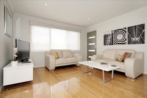Applecross Riverside Apt - Airlie Beach Holiday 3