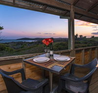 Aqualuna- Excellent surfing beaches. - Airlie Beach Holiday