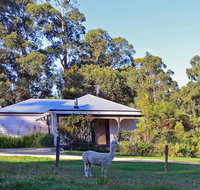 Araluen Park Cottages - Airlie Beach Holiday