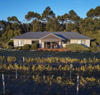 Arimia Estate Guesthouse - Airlie Beach Holiday