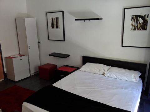 Arrival Lodge Bed & Breakfast - Airlie Beach Holiday 2