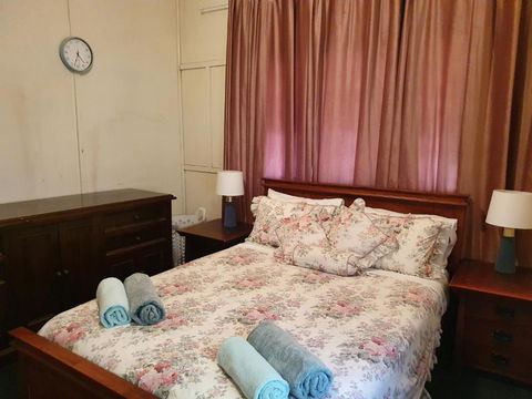 Meyenburg House - Airlie Beach Holiday 0