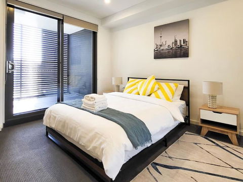 Modern Elegance: 2 Bedroom Oasis W/ Free Parking - Airlie Beach Holiday 2