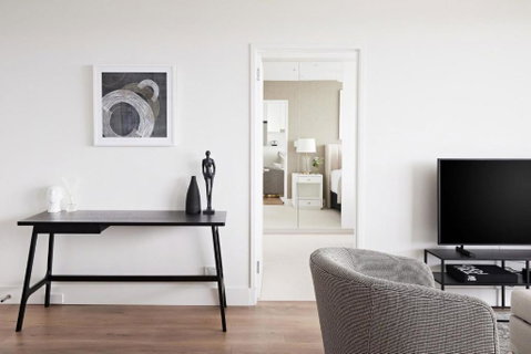 Modern Glamour I90 - Airlie Beach Holiday 2