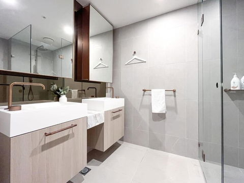 Modern Luxury 2B2B Sky Garden SmartTV - Airlie Beach Holiday 1