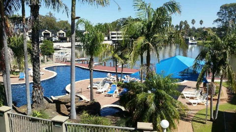 Mulwala Lakeside Apartment - Airlie Beach Holiday 3