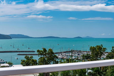 Nautical Views - Airlie Beach - Airlie Beach Holiday 1