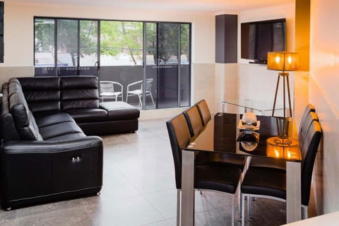 Nautilos On The Harbour - Airlie Beach Holiday 2