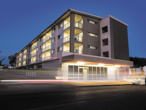 Oaks Moranbah Suites - Airlie Beach Holiday 0