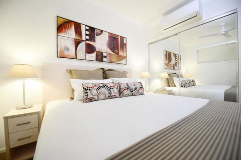 Oaks Moranbah Suites - Airlie Beach Holiday 1