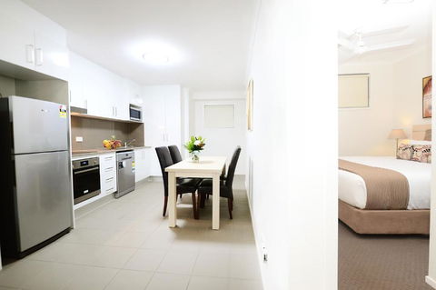 Oaks Moranbah Suites - Airlie Beach Holiday 3