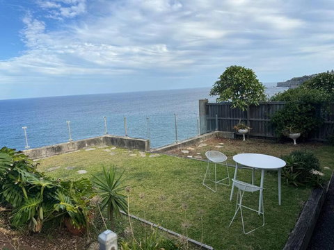 Oceanfront Dreamscape In Vaucluse Sydney! - Airlie Beach Holiday 2