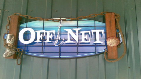 Off The Net - New Listing - Esplanade Property With Views Of The Channel - Airlie Beach Holiday 3