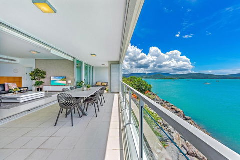 Peninsula Airlie Beach - Airlie Beach Holiday 1