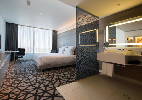 Pullman Sydney Airport - Airlie Beach Holiday 0