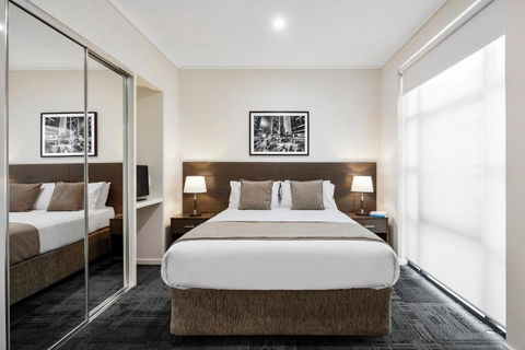 Quest Narre Warren - Airlie Beach Holiday 0