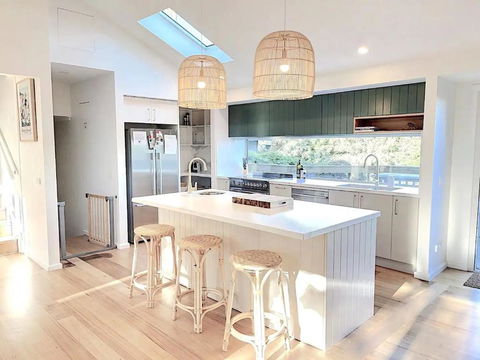 Red Hill Lane 5BedroomVineyard&RuralValleyViews - Airlie Beach Holiday 1