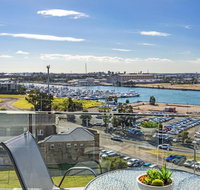 Astra Apartments Newcastle - Airlie Beach Holiday